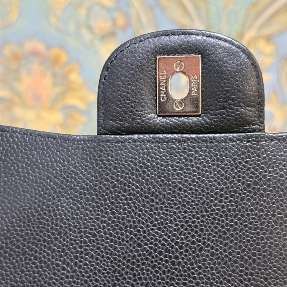 Chanel Black Caviar Maxi Classic Single Flap with Silver Hardware - Picture 13 of 16
